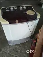 LG WASHINF MACHINE