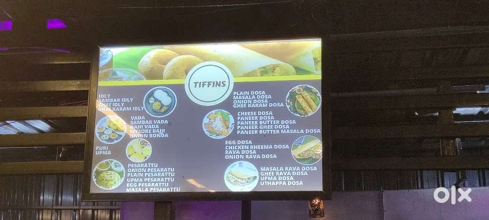 Tiffin Masters and stall boys required