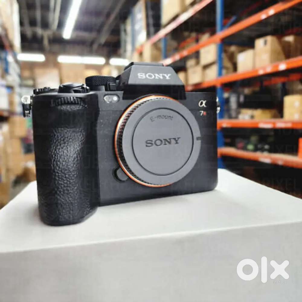 Sony a7r5body only with bill box with accessories