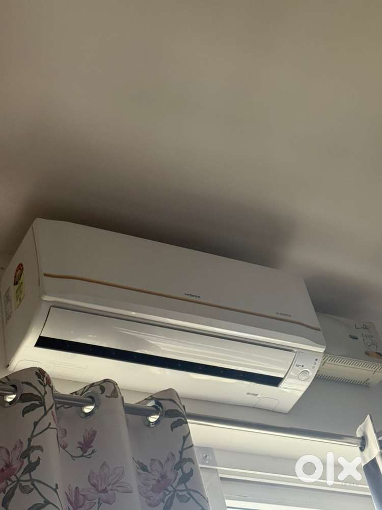 Hitachi one ton AC on sale