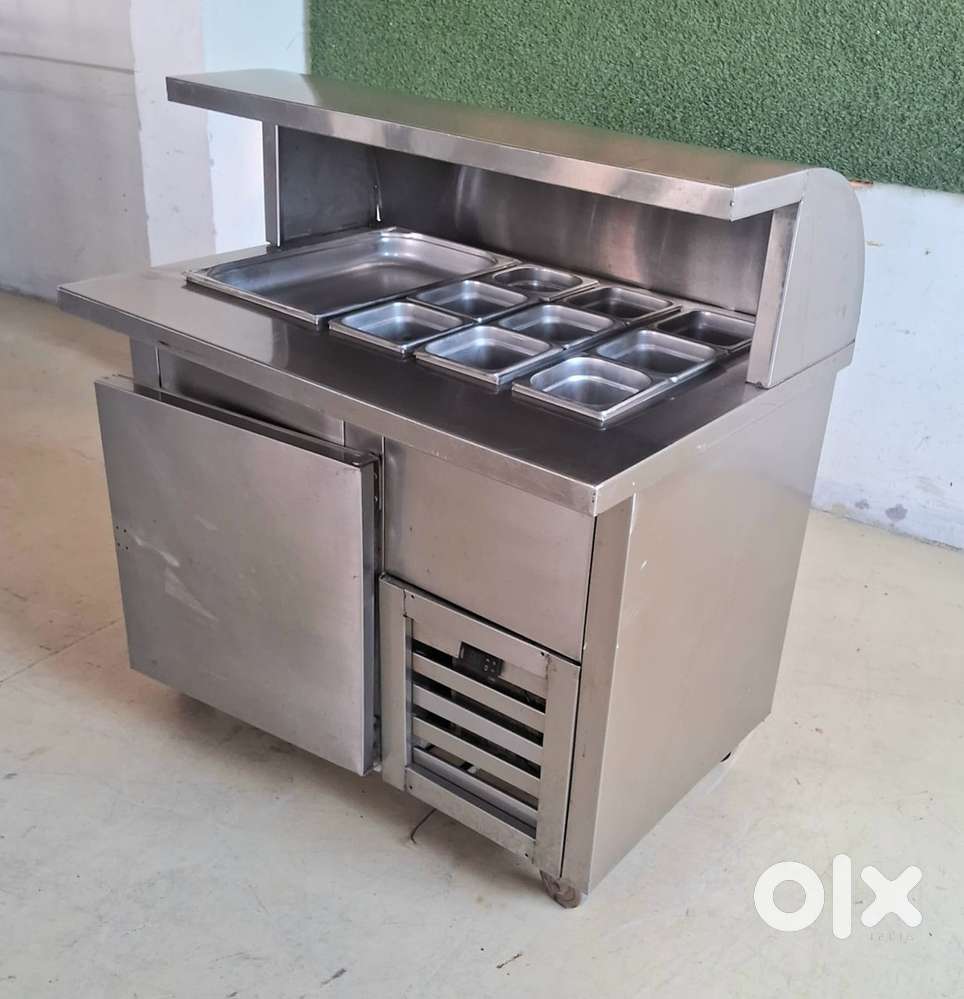 Bainmarie with display counter bakery showcase solutions to start f&b