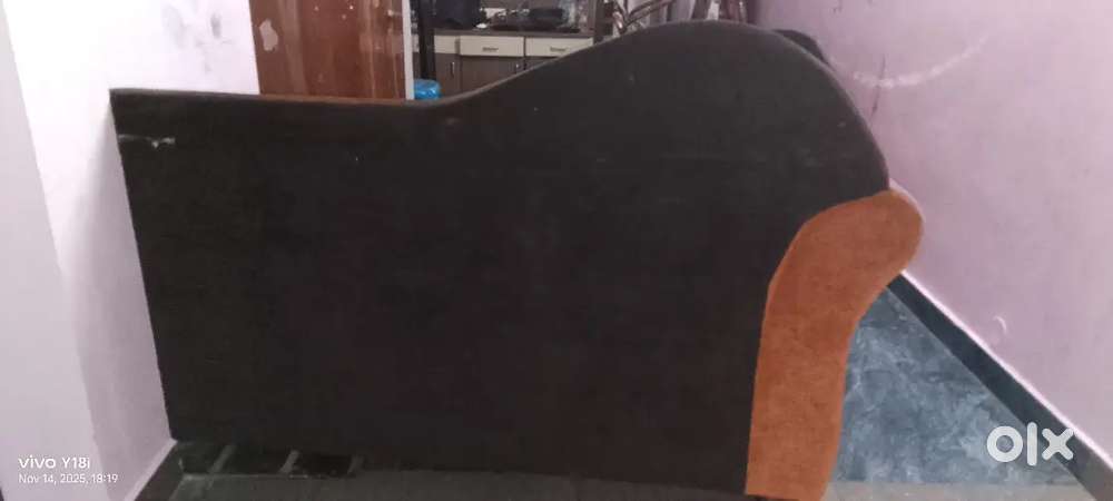 Diwan sofa