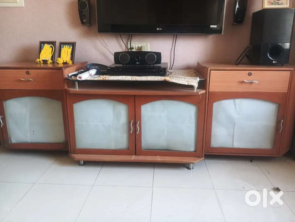 LCD with home theatre