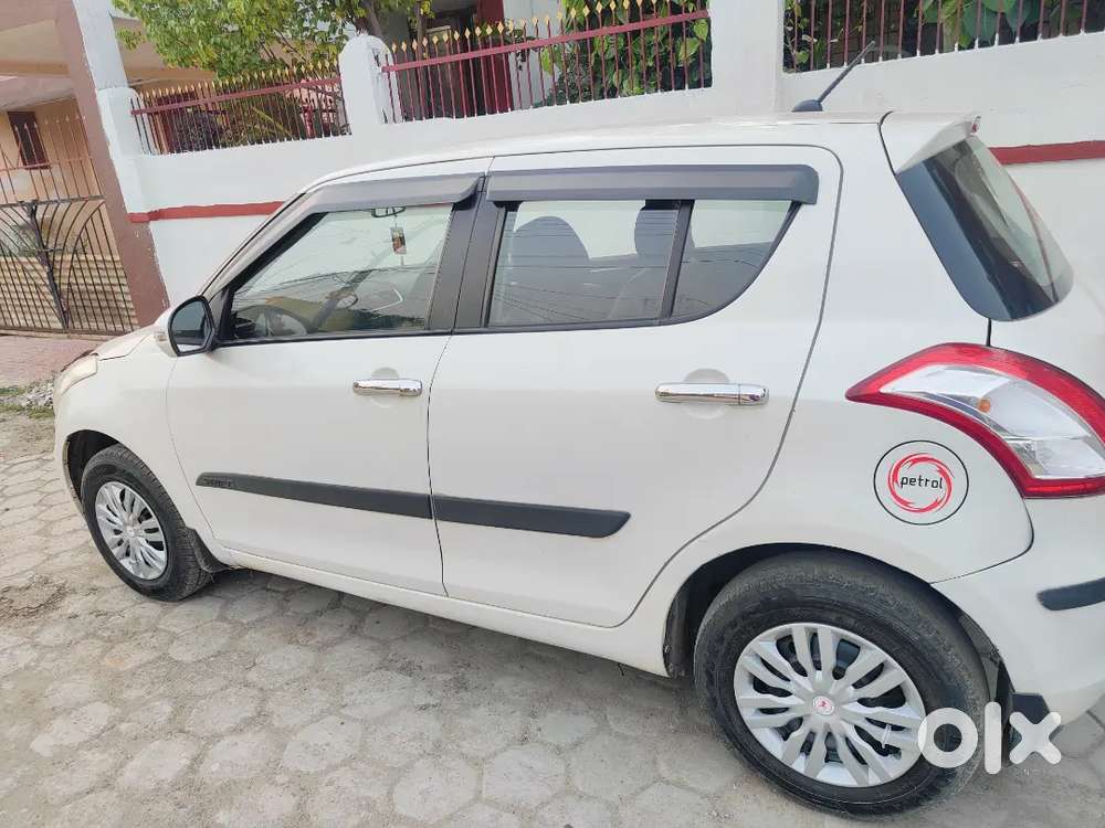 Maruti Suzuki Swift 2017 Petrol 60000 Km Driven