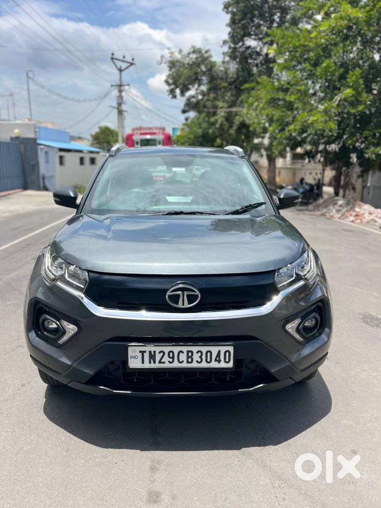 Tata Nexon, 2023, Petrol