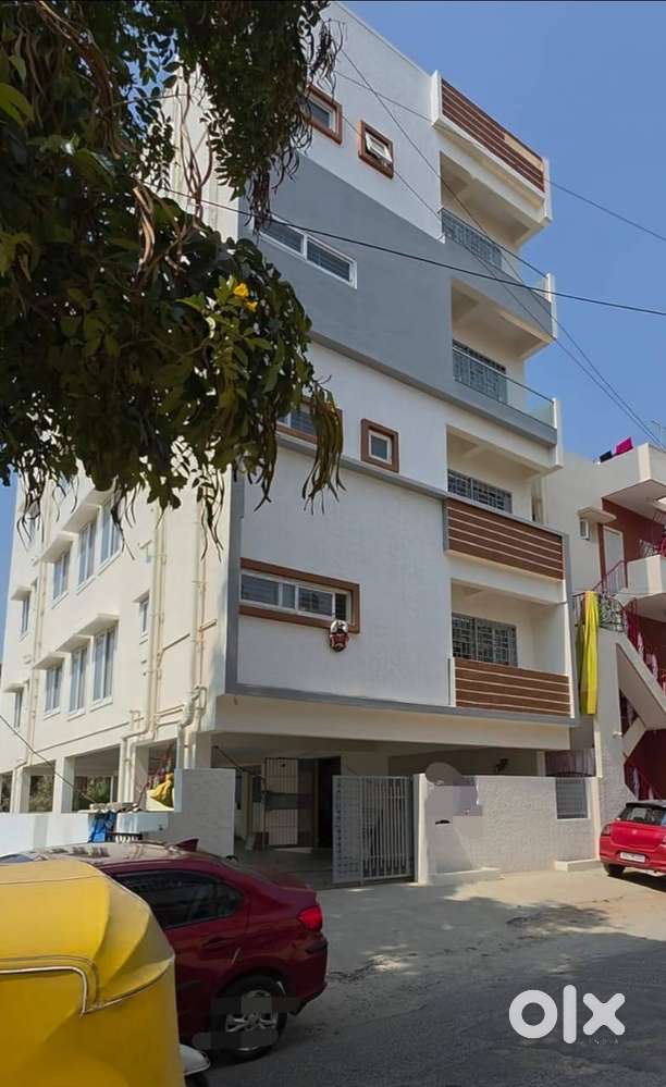 Premium 3 BHK Unfurnished Flat  2000 SqFt SBA  Prime Location