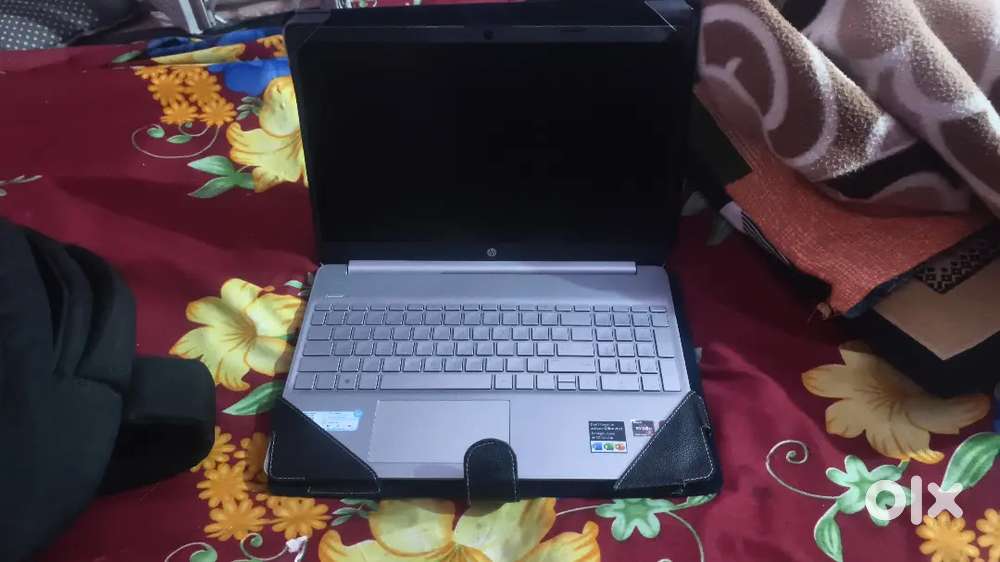 HP 15s-eq2223AU  Ryzen 5  8GB/512GB SSD  Excellent Condition