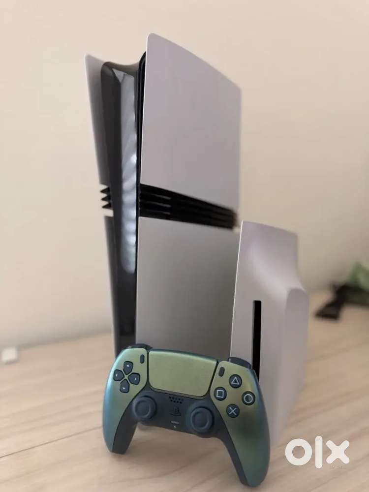 PlayStation 5 Pro Console With Disc Drive And Chroma Teal Controller