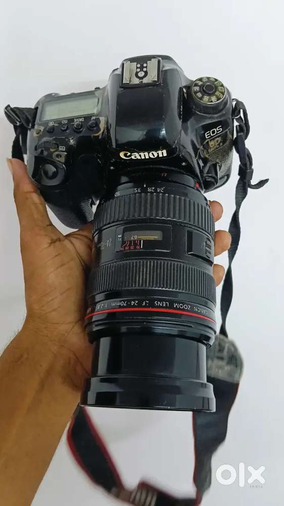 Canon 6dmark 2 cemra with 24/70 lens 2.8 f
