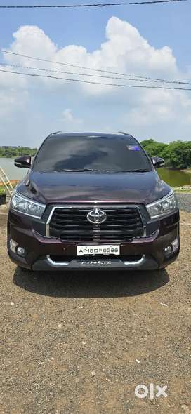 Toyota Innova Crysta 2016 Diesel 152000 Km Driven