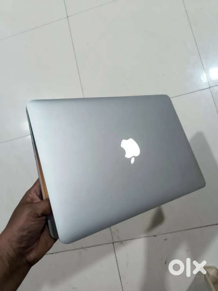 MacBook pro - 12000 - read carefully