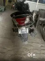 Honda grazia black colour