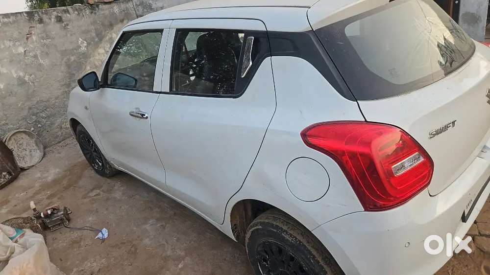 Maruti Suzuki Swift 2021 Petrol 40000 Km Driven