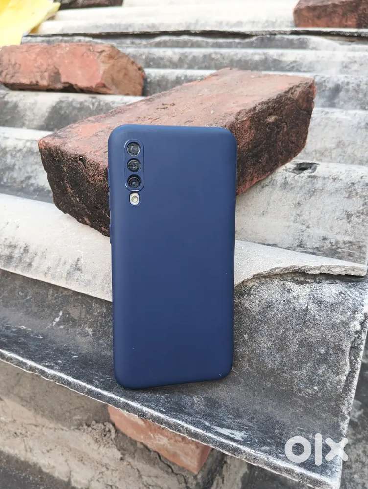 Samsung Galaxy A50s phone 4GB Ram and 128GB storage