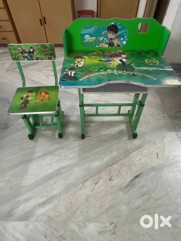 Kids study table with chair