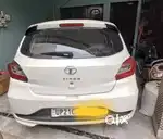 Single hand car