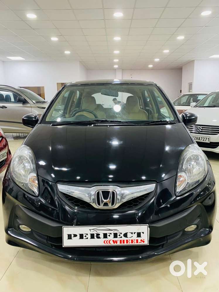Honda Brio VX MT, 2012, Petrol