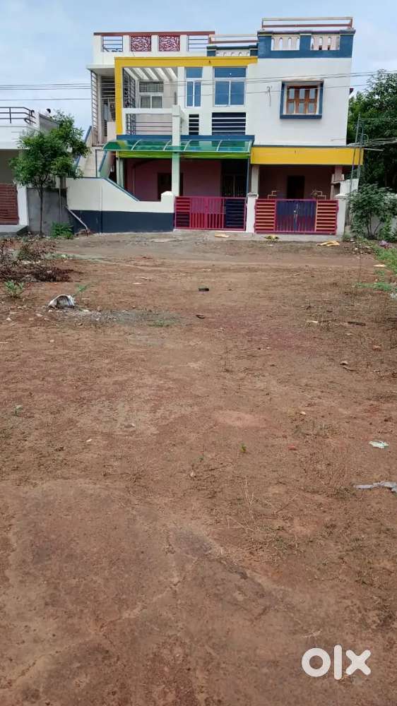 Land for sale in New Ponnager.