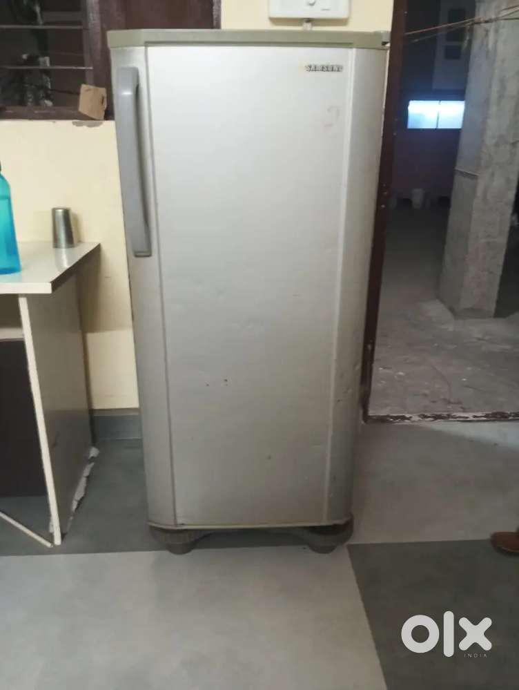 FRIDGE SINGLE DOOR