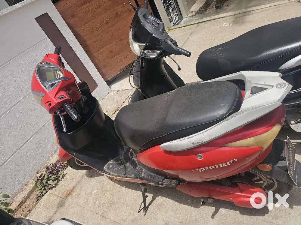 Electric scooters lithium battery