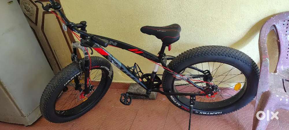 Avon waka waka 4inches big tries cycle jest 6 day old