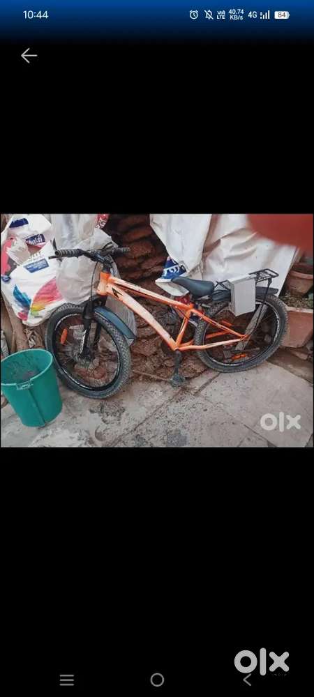 Roaded hunt 8 saal s bade bacho k liye h havy metirial