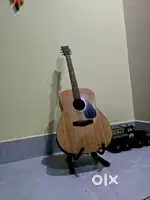 Yamaha F310 Guiter