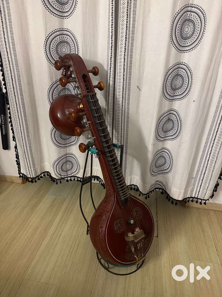 Ekadenta Saraswati Veena – Beautiful Carving – Brand New – ₹36,000