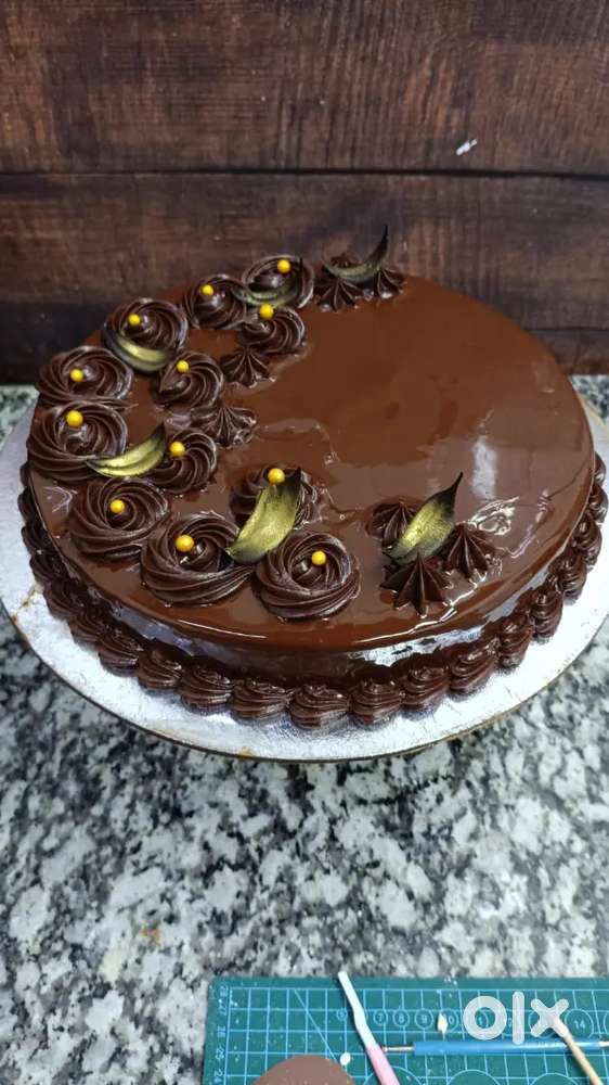 Need a sales person for bakery restaurant in ECR side