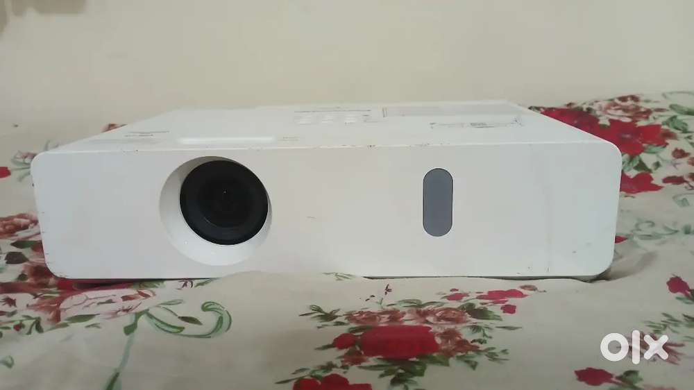 HIGHT-Qality projecter for sale - great condition