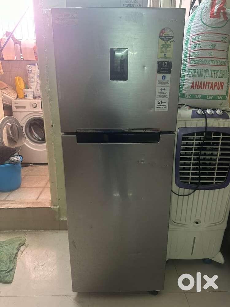 Samsung refrigeratior 253 liters Have some dents