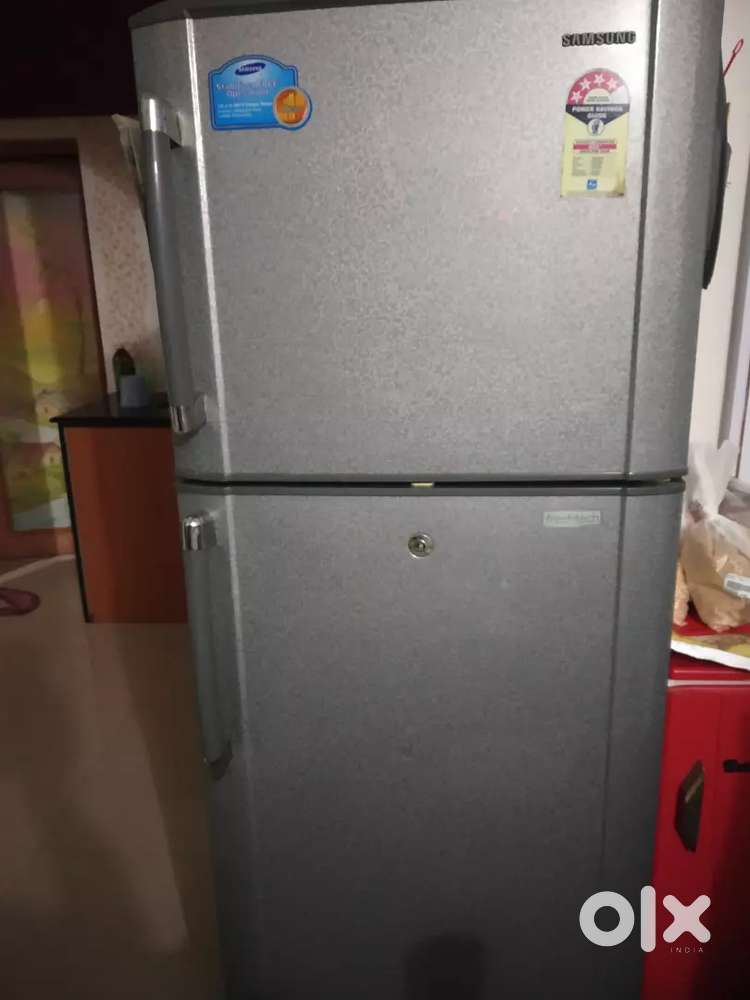 Samsung fridge 315 Lts Double door