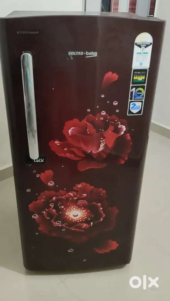 Tata Voltas Well maintained fridge only 1.6 years old only in 7999RS.