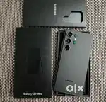 Selling my 7 month old iphone 14 with bill and Box