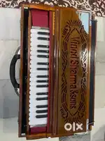 Scale changer harmonium jeewan laal mishtri 3 line reeds Palitana