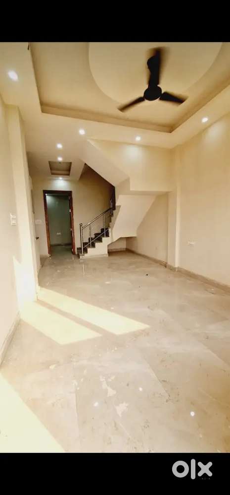 3 BHK INDEPENDENT HOUSE  85 LAKH*  NOIDA EXTENSION
