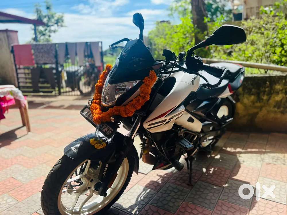 Bajaj NS 200