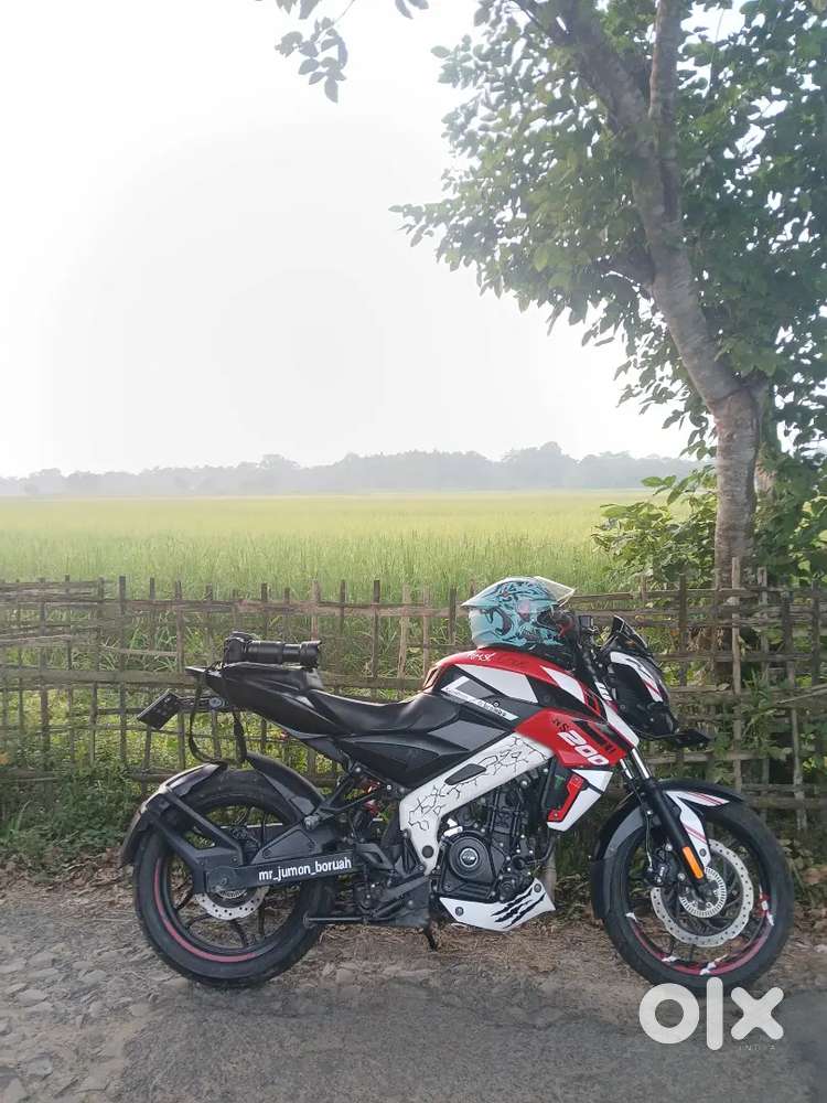 1.15 lakhs asking price bike condition A1