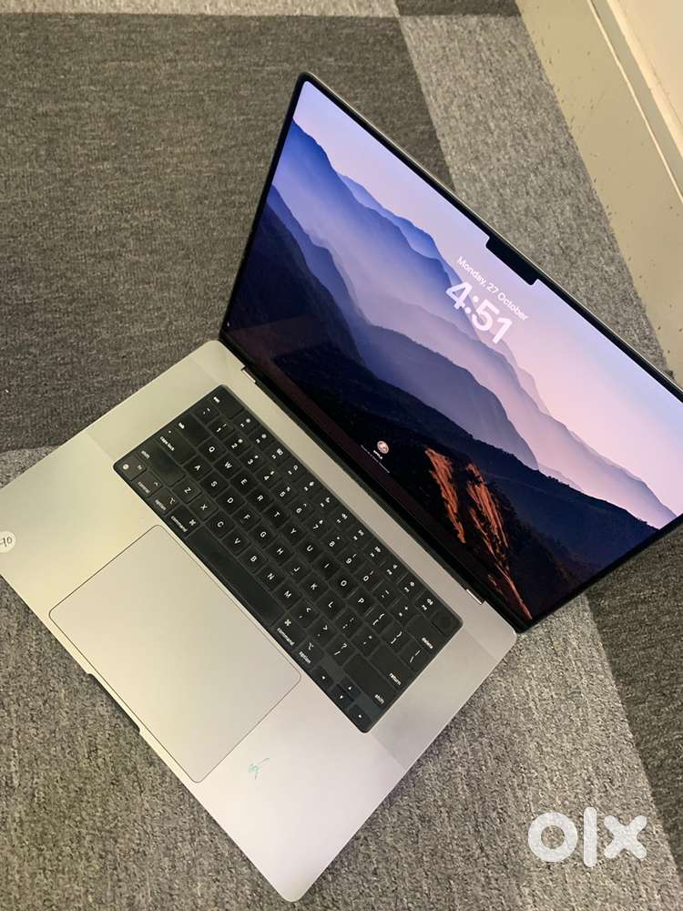 Macbook pro M1 pro 2021  16inch  A2485 32GB  1TB SSD Good working