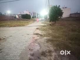 1053 sqft PLOT, at delhi-sharanpur rd, in coloney.