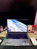 Macbook pro M2 pro 14 inch with magic mouse 2