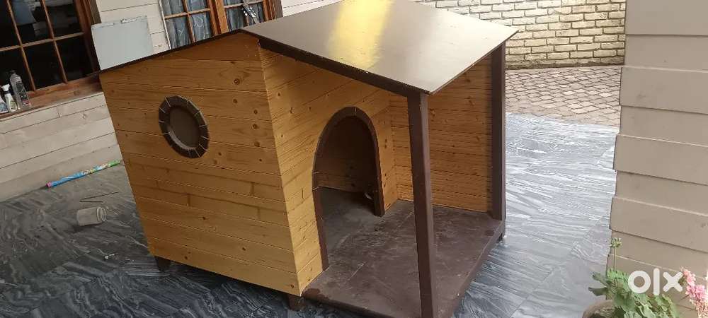 dog house made of dyaar