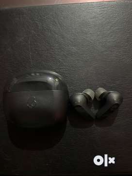 SKULLCandy RaiL ANC Earbuds 1 day Old