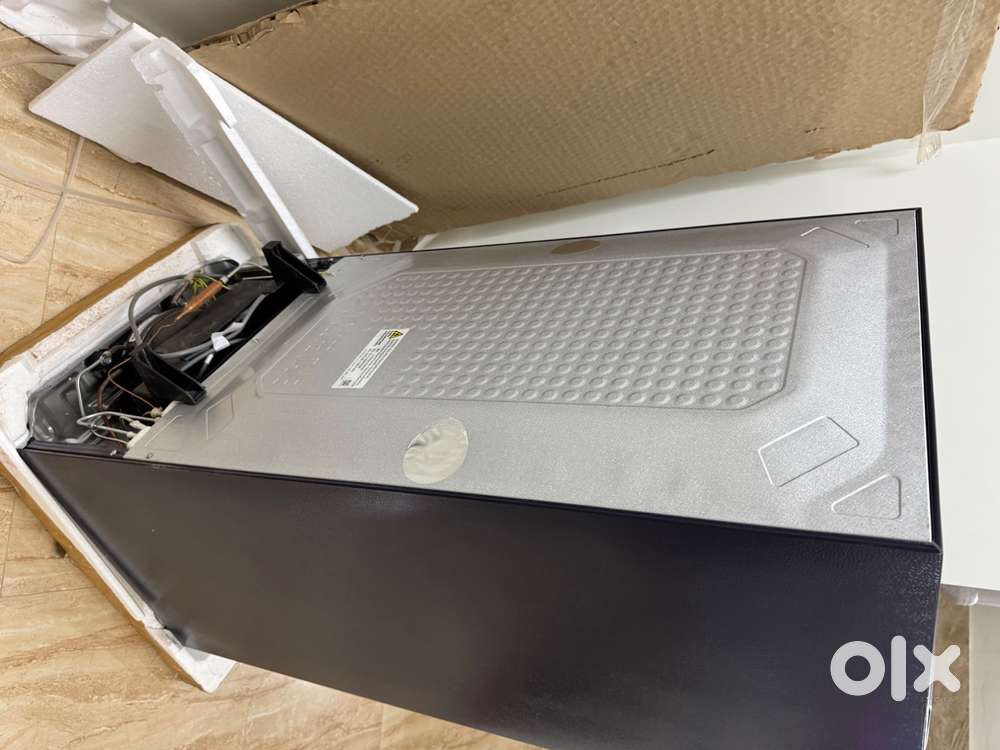Brand new Samsung 183L refrigerator