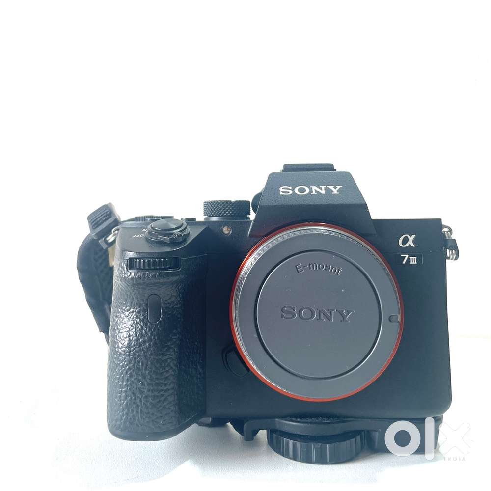 Sony A7 III + Tamron 28-75mm f/2.8 + Samyang 85mm f/1.4 + Accessories