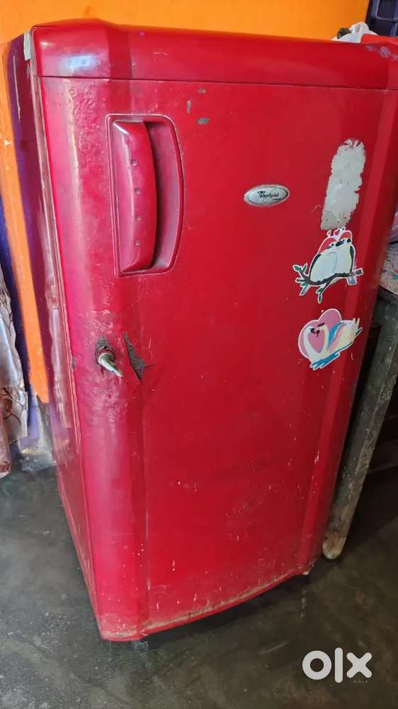 Single Door Whirlpool Fridge for Sale – Good Condition
