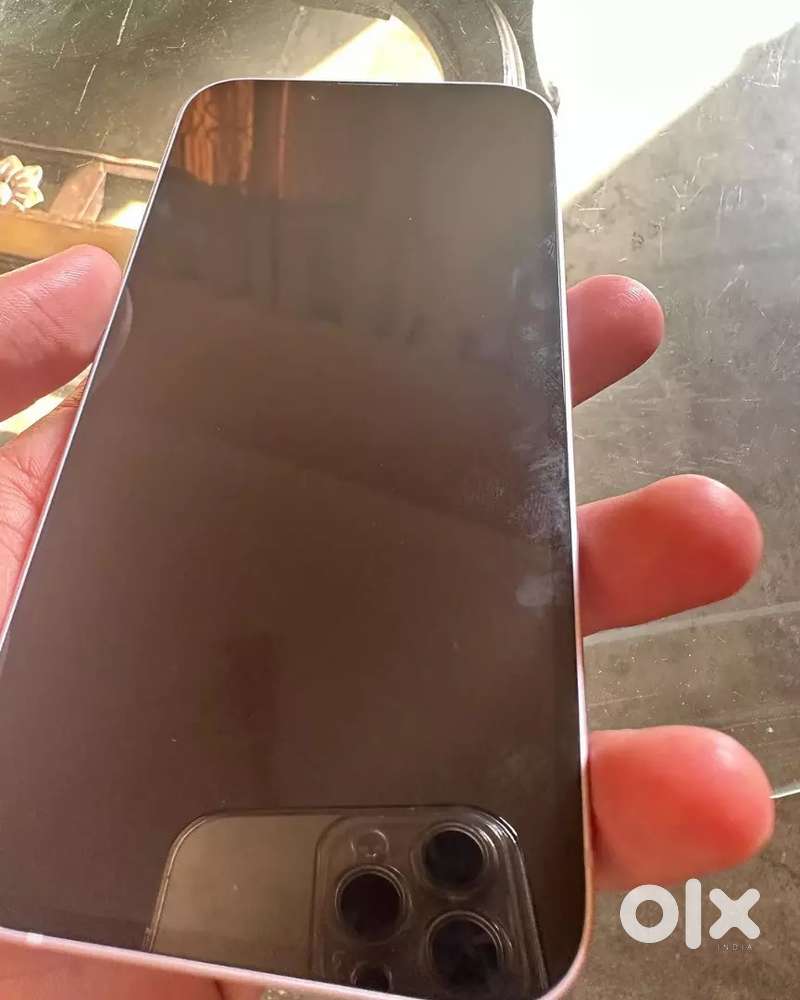 Get I phone 14 selling in genuine price