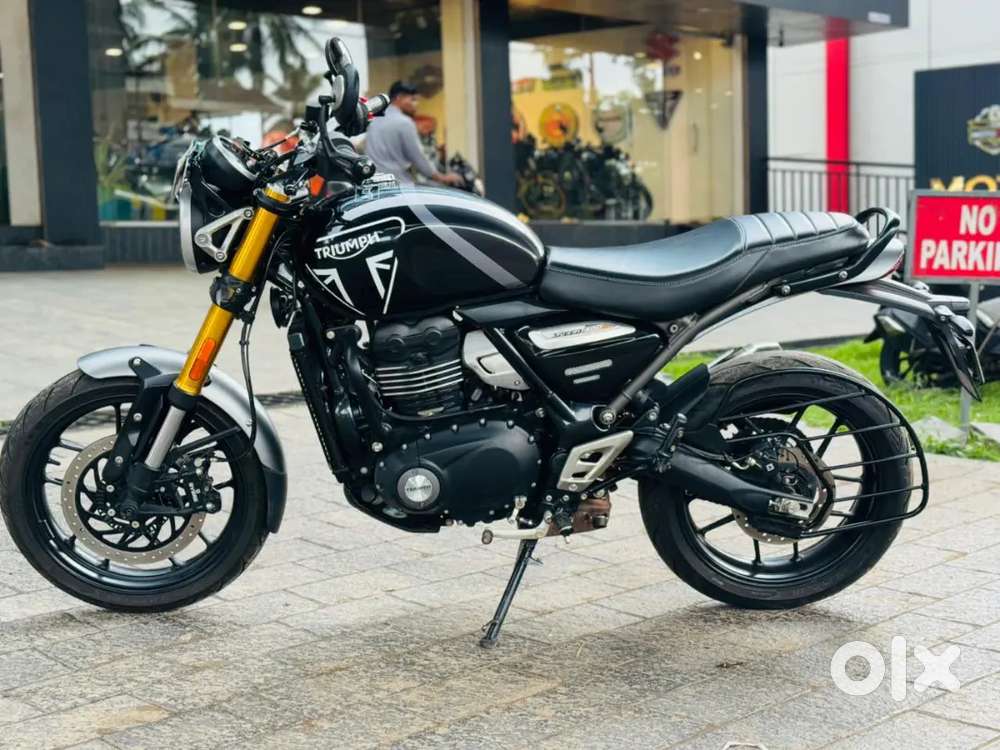 Triumph speed 400 only 7000 km run vehicle