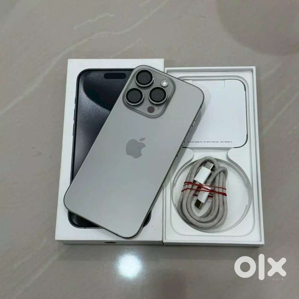 Get iPhone 15 pro selling in genuine price.