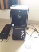 Selling CPU with DVD box and keyboard  in very very good condition